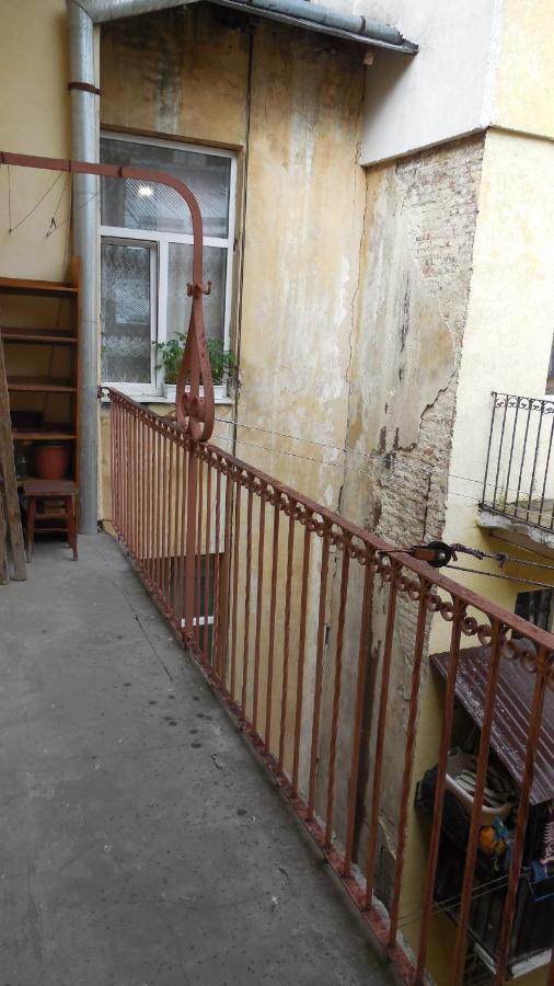 2 Room Apartment Near Opera House Львов Экстерьер фото